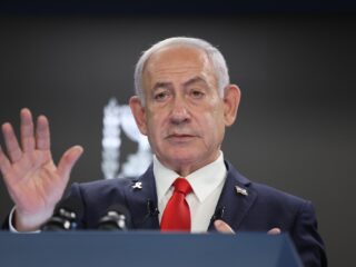 The Bibi Files: met dit astronomische bedrag steunde Benjamin Netanyahu Hamas