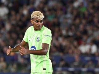 Lamine Yamal (18) lijkt relatie met Argentijnse zangeres Nicki Nicole (25) te bevestigen