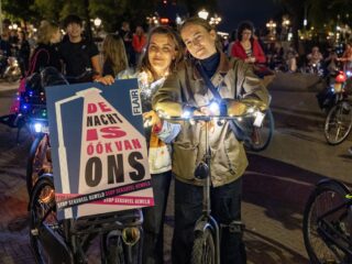 Lot is tijdens fietsprotest lastiggevallen door vijf mannen: "Nee, waren geen asielzoekers"