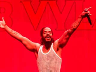 Massaal aangiften tegen Bob Vylan na optreden: "Vrijheid van meningsuiting of opruiing?"