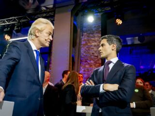 PVV en D66 gaan nek aan nek met maar 1.984 stemmen verschil