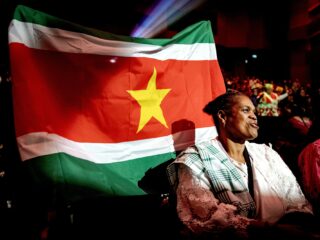 Suriname viert 50 jaar onafhankelijkheid: "Dat we vrij van Nederland zijn is het beste"