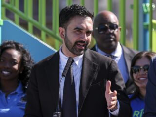 Burgemeester van New York doet WK-voorspelling: "Marokko kampioen, Oranje vroeg eruit"