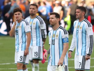 Van vechtpartijen tot omstreden spandoek: FIFA onderzoekt Argentijnse spelers na chaos in WK-finale