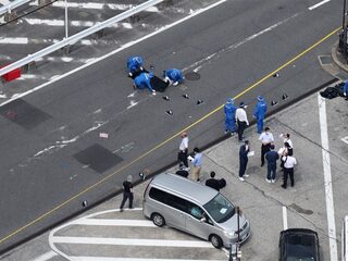 Japanse oud-premier Abe (67) omgekomen na aanslag tijdens toespraak