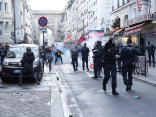 Dader dodelijke aanslag in Parijs koos buitenlanders bewust als doelwit