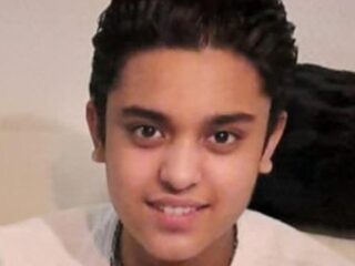 Naasten organiseren inzamelingsactie voor gedenksteen doodgestoken Akshay (17)