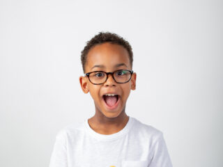 8-jarige Dj Party King mocht draaien op Kwaku: "Ik werd er heel blij van"