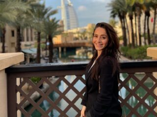 Ayşegül zamelt geld in voor dieren in Turkije: "Iemand moet een stem voor ze zijn"