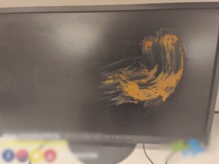 Medewerker besmeurt kantoor met poep om wraak te nemen