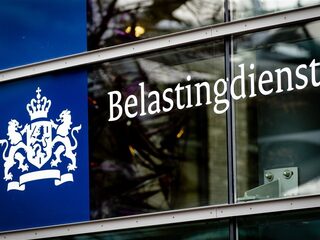 Belastingdienst weer in de fout: alleenstaande moeder krijgt aanslag van 10.000 euro