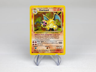 Zeldzame Pokémonkaart levert 420.000 dollar op bij veiling