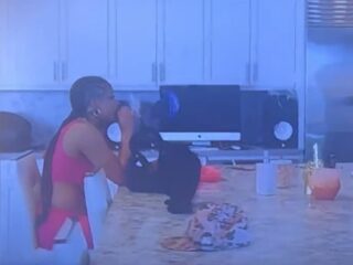 Vriendin Blueface Chrisean Rock onder vuur voor wiet roken tijdens zwangerschap