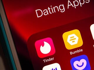 Man betaalt 9,409 dollar voor datingsite en start rechtszaak vanwege gebrek aan vrouwenprofielen