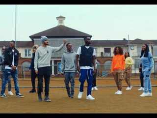 Dave dropt twee nieuwe tracks: 'Titanium' en 'Mercury'