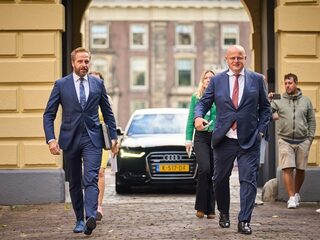 De Jonge en Grapperhaus winnen award voor grootste privacyschenders