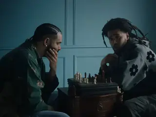 Drake liegt volgens fans om zijn lengte in nieuwe videoclip: "Drake is hier te oud voor"