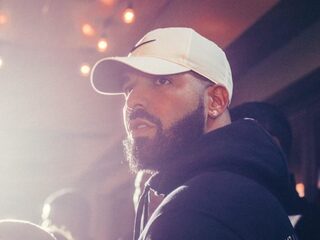 Drake verliest 275.000 dollar met gokken op UFC-gevecht