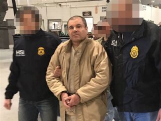 El Chapo smeekt Mexicaanse president om hem uit 'wrede' gevangenis in VS te halen