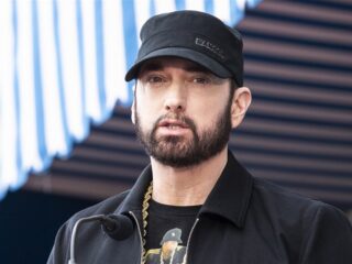 Eminem onthult tracklist van 'Curtain Call 2' en hint op pensioen
