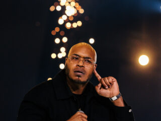 Adje wint allereerste Legend Award tijdens FunX Music Awards 2024