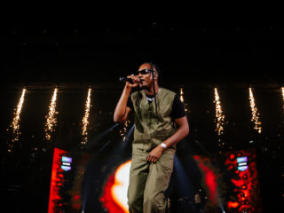 Jonna Fraser de DiXte met 'Love = Scary'