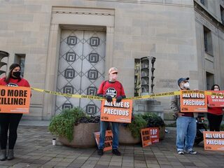 Donald Trump plant voor vertrek nog vijf executies in