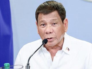 Filipijnse president dreigt met gevangenisstraf voor mensen die coronavaccinatie weigeren