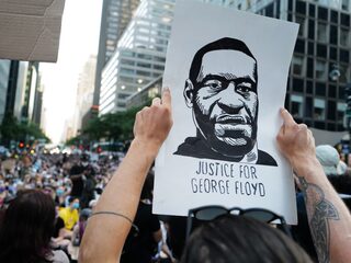 Vier jaar na moord op George Floyd spreekt broer zich uit: “Ik zie geen vooruitgang”