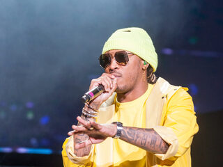 Future verruilt sushi voor KFC als diner bij Louis Vuitton