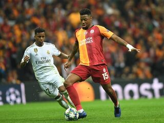 Galatasaray klaagt Turkse krant aan voor 'verzonnen verhaal' over seksfeesten Ryan Donk
