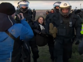 Greta Thunberg gearresteerd tijdens demonstratie bij bruinkooldorp