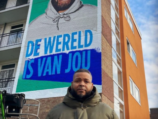 Hef geëerd met eigen muurschildering in Hoogvliet