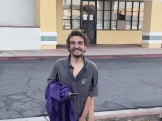 Virale video zorgt voor zorgen om dakloze 'Ned’s Survivalgids'-acteur Tylor Chase: "Heftig"