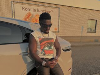 Frenna geeft waardevolle les aan fans: "Je waarde wordt niet bepaald door wat je bereikt hebt"