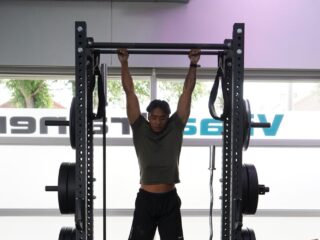 Corstian (23) was verlamd: maar doet nu recordpoging pull-ups