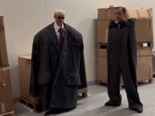 Joost Klein nam Paris Fashion Week over met zijn outfits: "Wat is dit?"