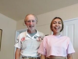 Dave (69) en Jackie (27) drijven de spot met negatieve reacties over hun leeftijdsverschil