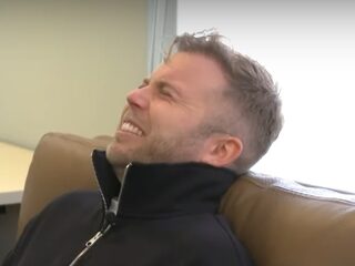 Jeroen voelde ongesteldheidspijn met een simulator: ''Ik smeekte ze om te stoppen''