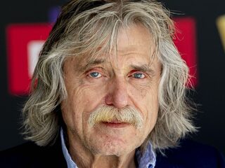 Johan Derksen past misbruikverhaal aan: "Vrouw niet met kaars gepenetreerd"