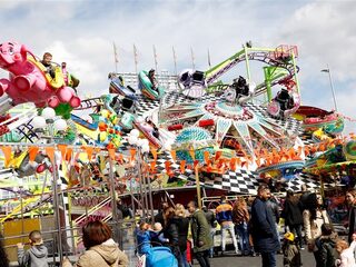 Verschrikkelijk incident: haren van meisje (12) door kermisattractie uit hoofd getrokken