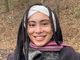 Lilo (22): "Door mijn uitsluiting als Jehova's getuige zie ik mijn familie al jaren niet"