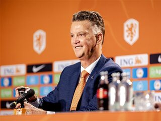 Louis van Gaal maakt Oranje-selectie met twee debutanten bekend