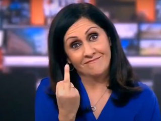 BBC-presentatrice steekt middelvinger op tijdens live-uitzending