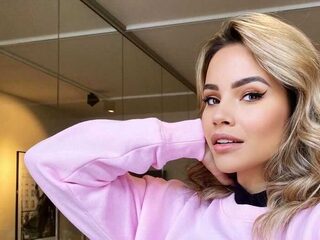 Monica Geuze ontvangt veel haatcomments na titel 'mooiste vrouw van Nederland'