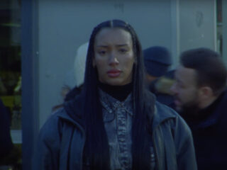 Drake introduceert Rotterdamse Naomi Sharon als eerste vrouwelijke artiest OVO