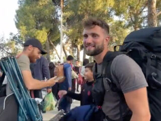 Franse moslim wandelt van Frankrijk naar Al Aqsamoskee