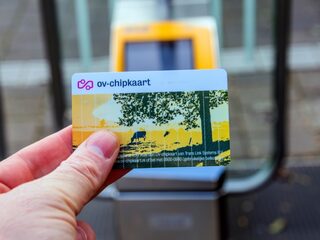 OV-chipkaart wordt vervangen door smartphone en bankpas