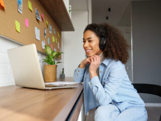 Studenten beginnen platform Laten We Praten: Anoniem chatten om uit je dip te komen