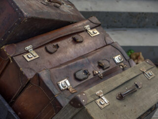 Op veiling gekochte koffers bevatten lichamen van kinderen